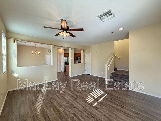 Photo - 1727 E Joseph Way