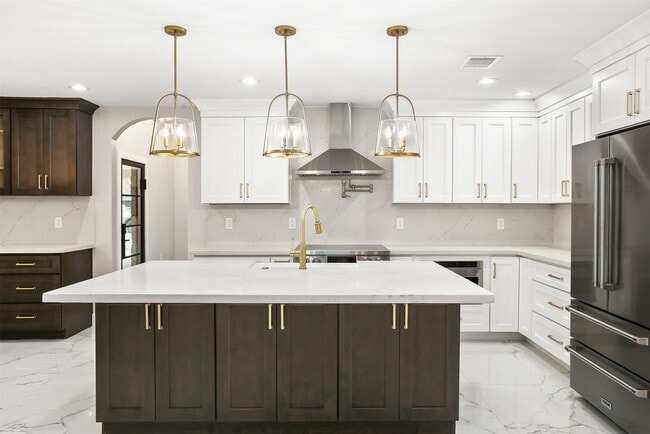 Photo - 4002 Dixie Farm Rd