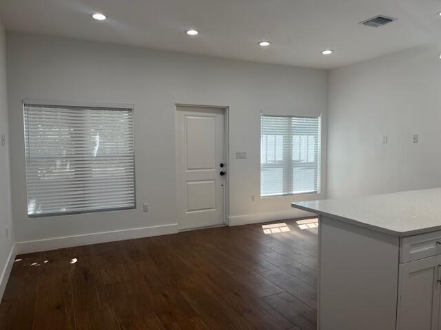 Photo - 313 S E St
