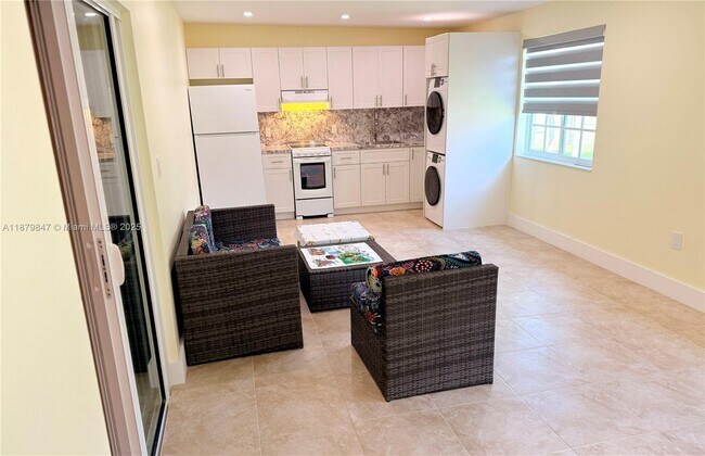 Photo - 10985 SW 138th St Unit 1