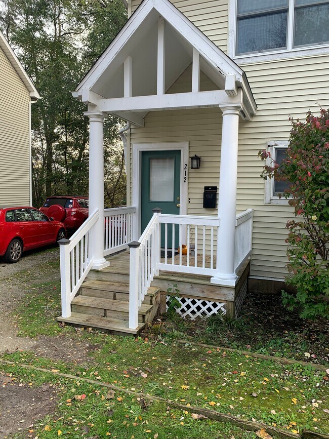 Photo - 210-232 Brookridge Ct