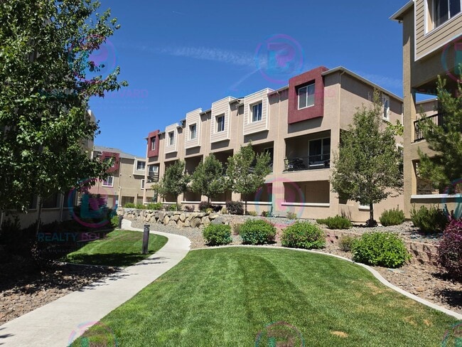 Building Photo - Fully Furnished 3-Bedroom Townhome Resort-Style Community Living