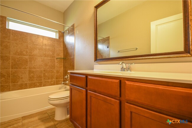 Photo - 7712 Kendall Hill Dr