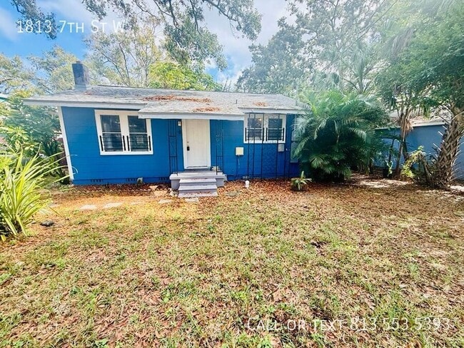 Building Photo - 1813 7th St W