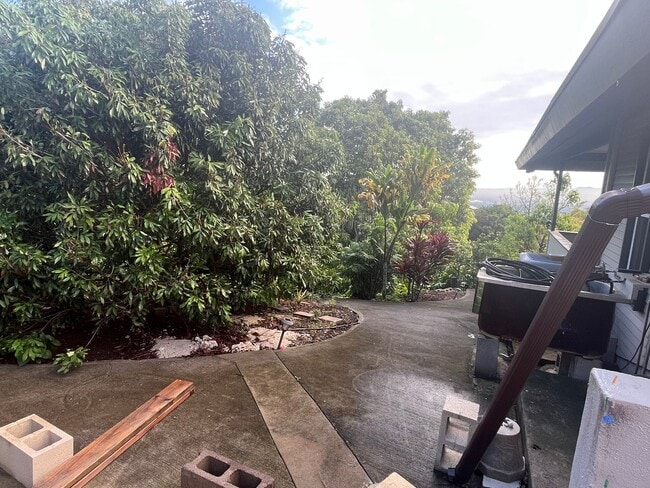 Building Photo - Beautiful House in Wailuku Heights.