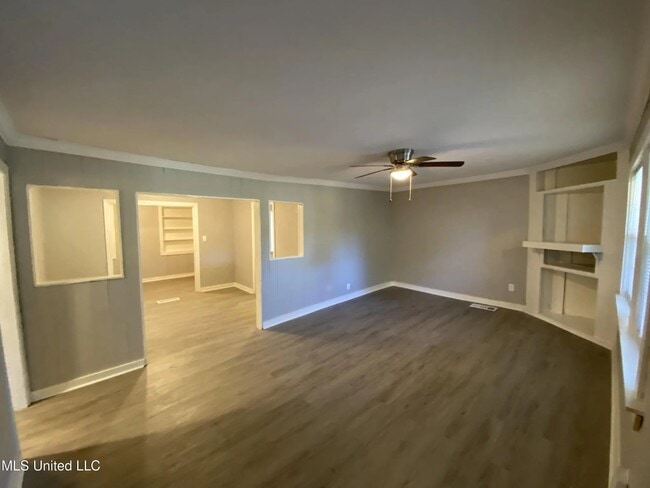 Photo - 773 Cedarhurst Rd
