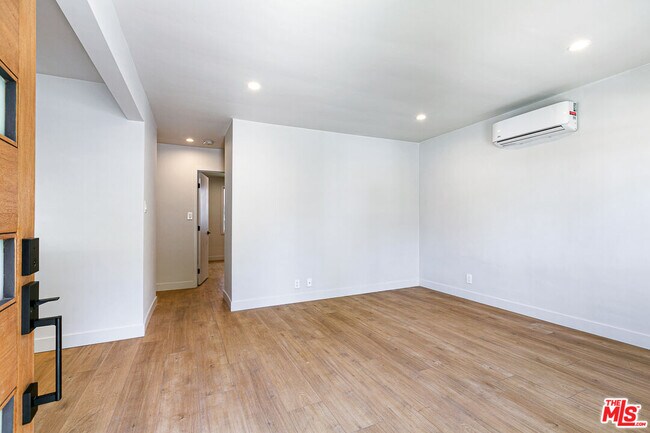 10420 Regent St Unit 10420