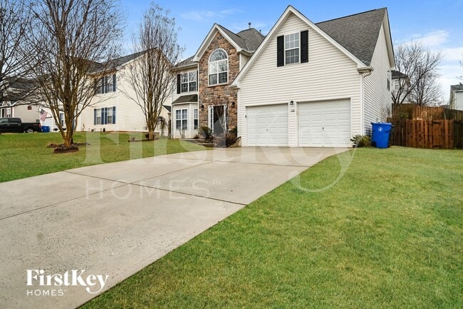 Photo - 128 Madelia Pl