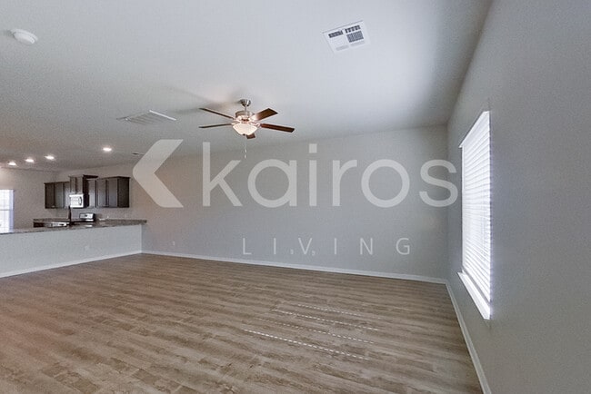 Photo - 920 NW 4th St