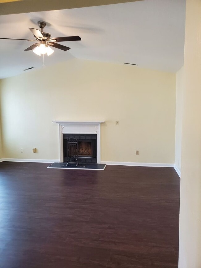 Photo - Chesterfield Station