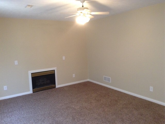 Photo - 8428 Stratford Ct House