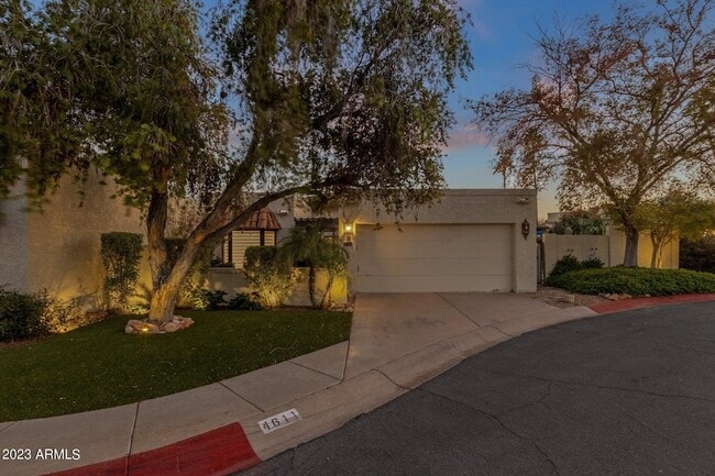 Photo - 4611 E Desert Dr