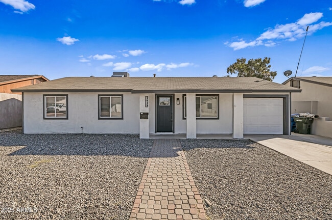 Building Photo - 3639 E Presidio Rd