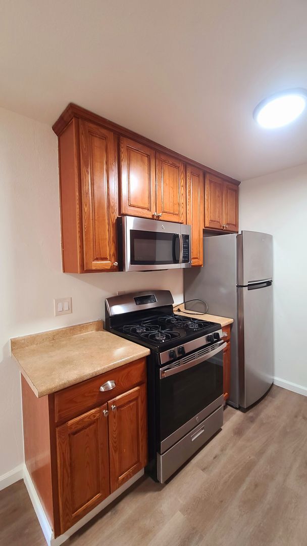 Photo - 4556 Ashcroft Ave Unit 41