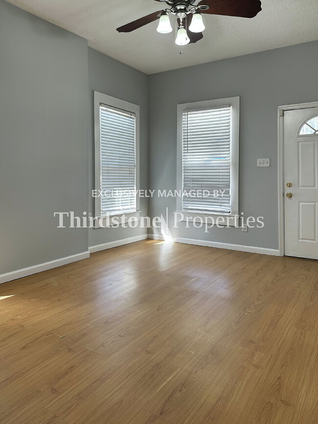 Photo - 320 W 22nd St