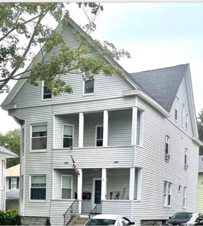 Building Photo - 8 Manor St Rental