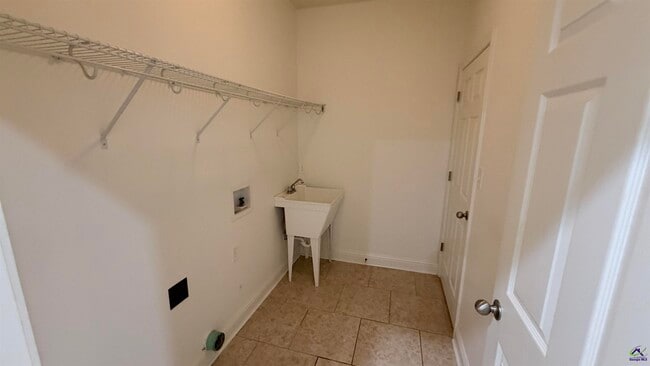 Photo - 104 Washington Place Drive