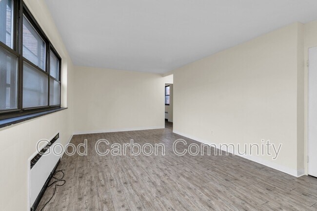 Photo - 1022 Delaware Ave Unit B06