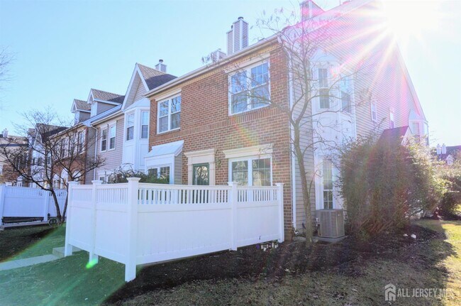 1 Bristol Dr