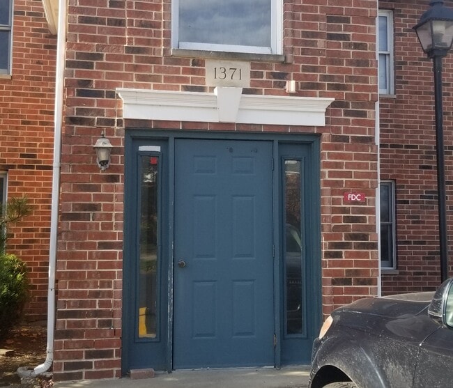 Building Photo - 1371 Cunat Ct Unit 2A