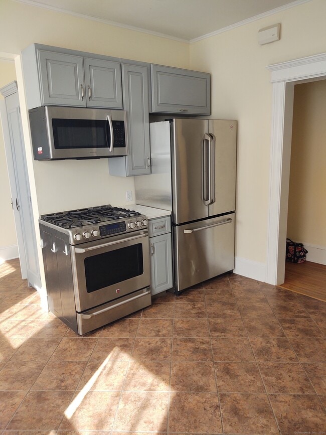 Photo - 2178 Elm St