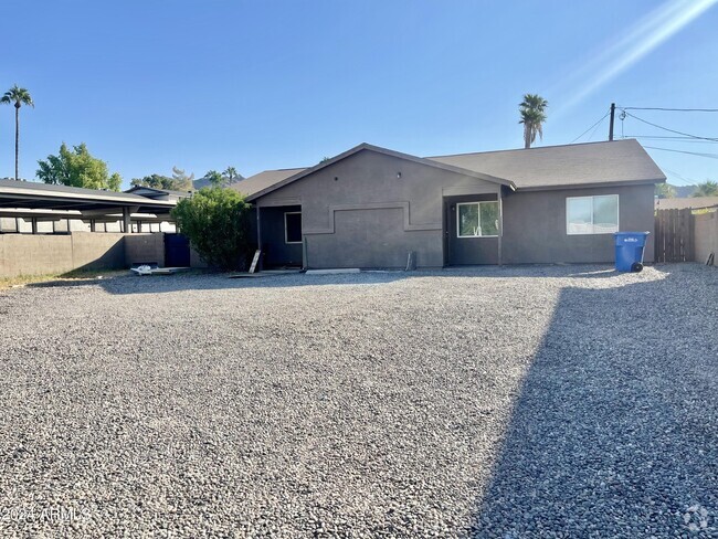 Building Photo - 9609 N 13th St Rental