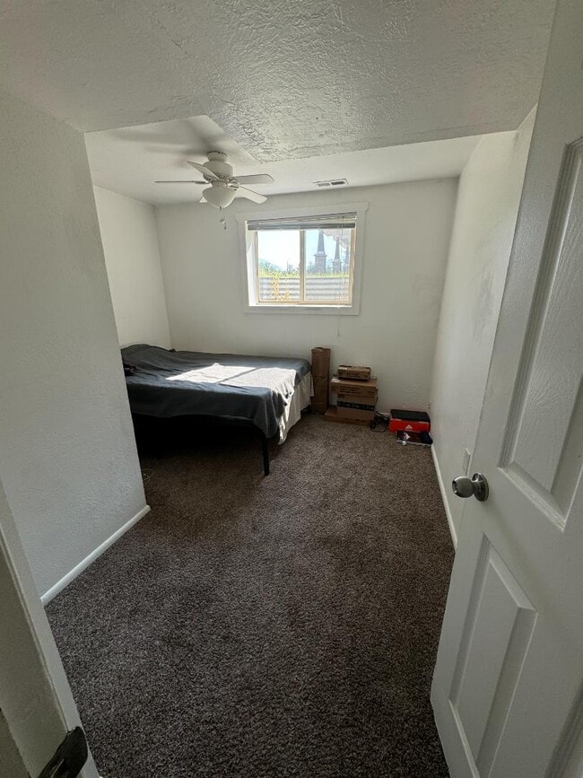 Building Photo - 544 W 200 S Rental