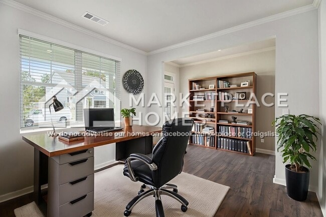 Photo - 152 Landsdowne Way SE