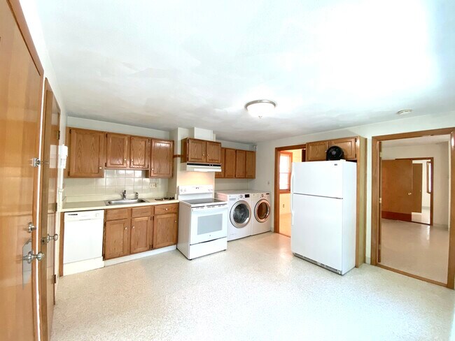 Photo - 66 Winter St Unit 1