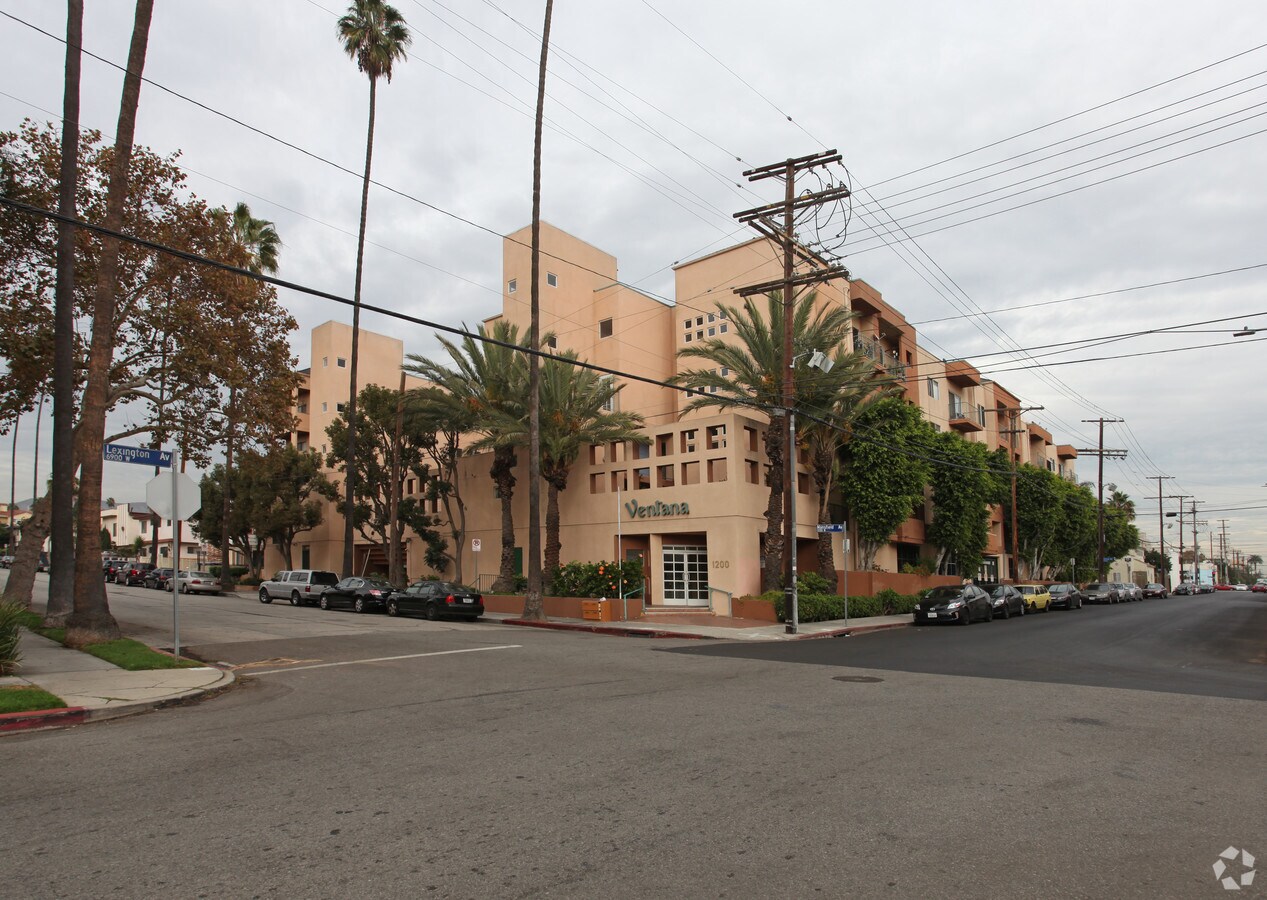 La Ventana Apartments - La Ventana Apartments