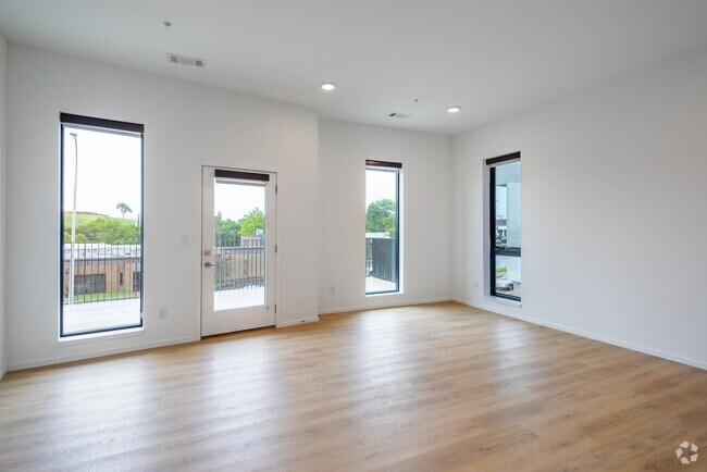 3BR, 2BA - A - 1,350SF - Living Room
