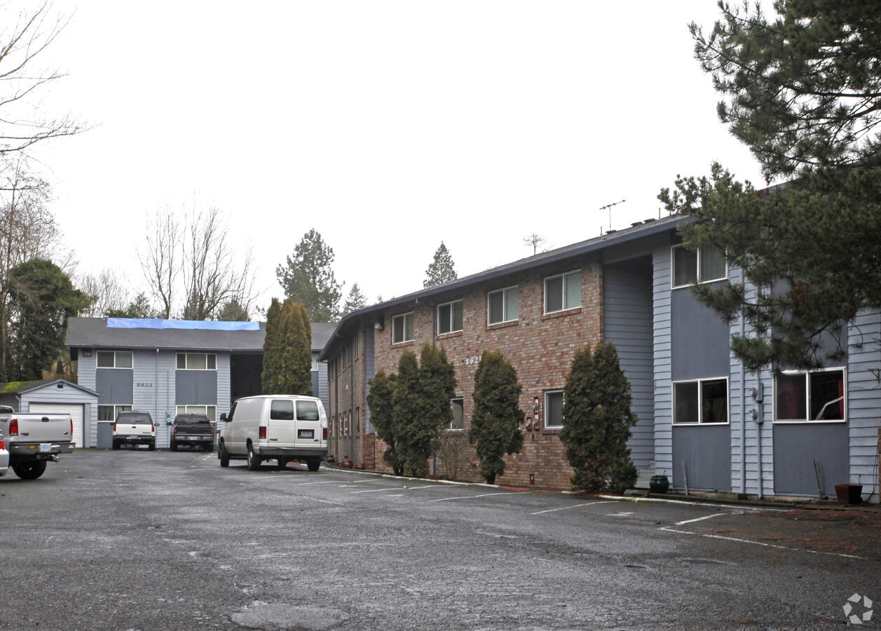 Photo - Holly Hill Manor Apartments