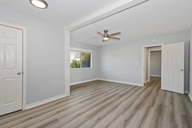 Building Photo - 4700 Clair del Ave Unit 4700 Clair Del Rental
