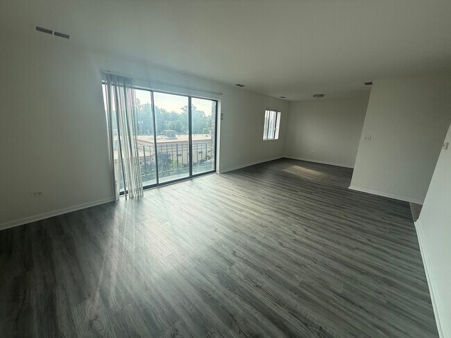 2310 N Harlem Ave