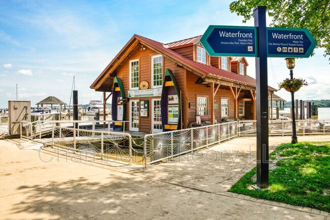 Photo - 120 Princess St