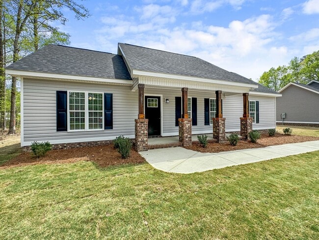Building Photo - Introducing Your Dream Home in Nash County's Tar River Reservoir Area!  Lawn Care Included!