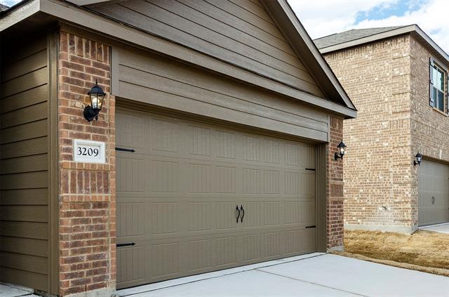 Photo - 3209 Bowen St