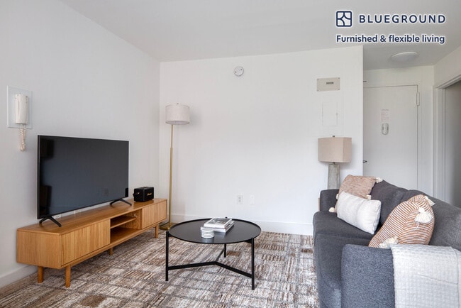 Photo - 500 2nd Ave Unidad FL8-ID1271