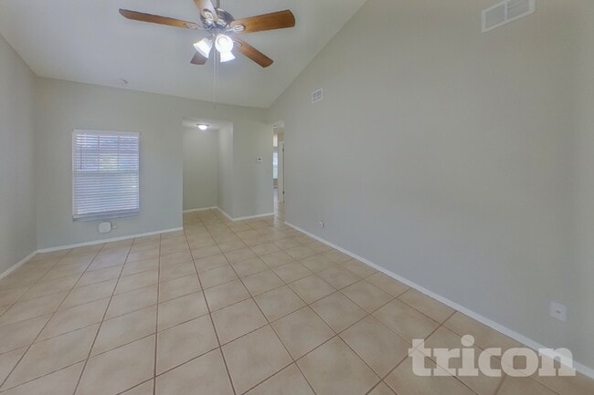 Photo - 13311 Laraway Dr