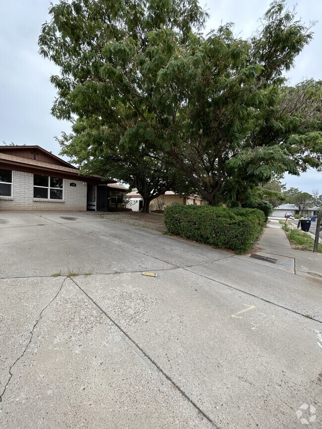 Building Photo - 7061 Luella Anne Dr NE Rental