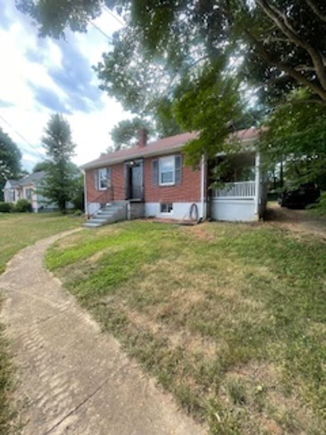 Photo - Cheery 3 Bedroom Home in a Convenient Lynchburg Location