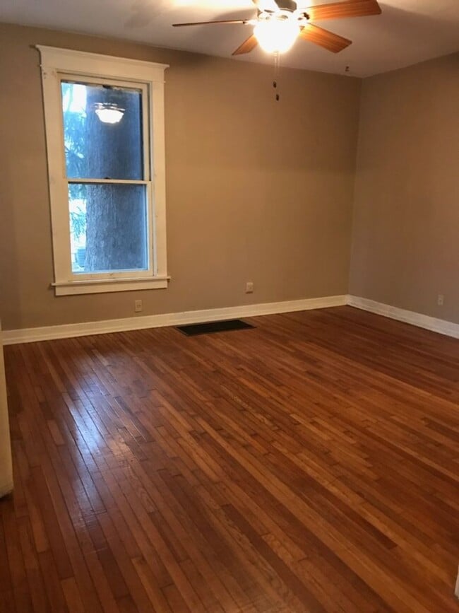 Photo - 405 S Lincoln St