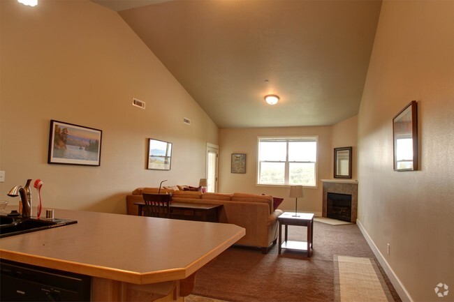 Building Photo - 2025 Mullan Rd Rental