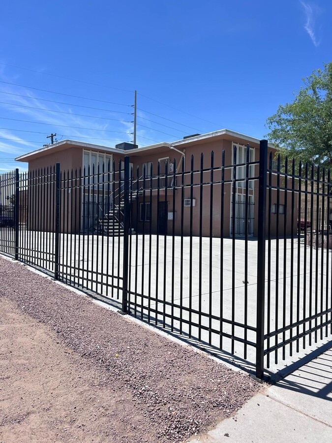 Photo - 1409 Sombrero Dr Unit B