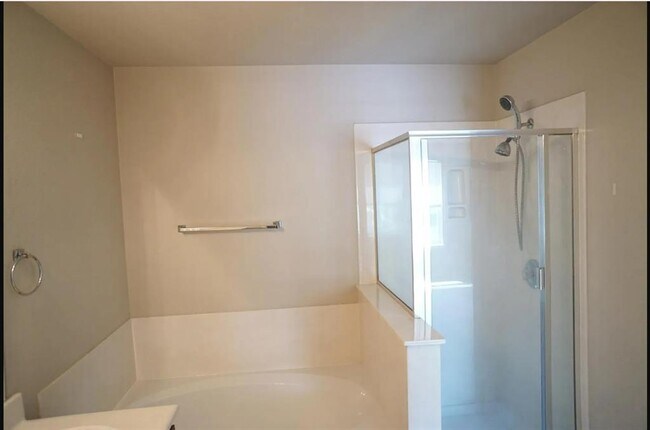 243 Devonshire Dr