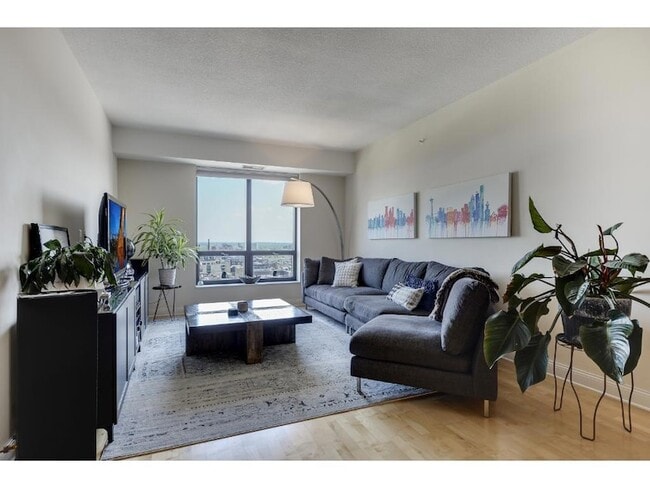Building Photo - 100 3rd Ave S Rental