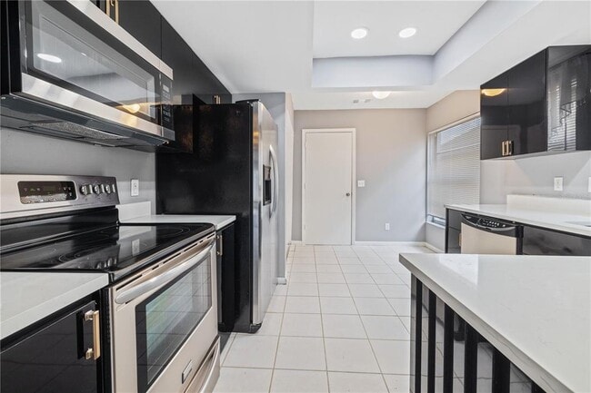 Photo - 8312 Clermont St