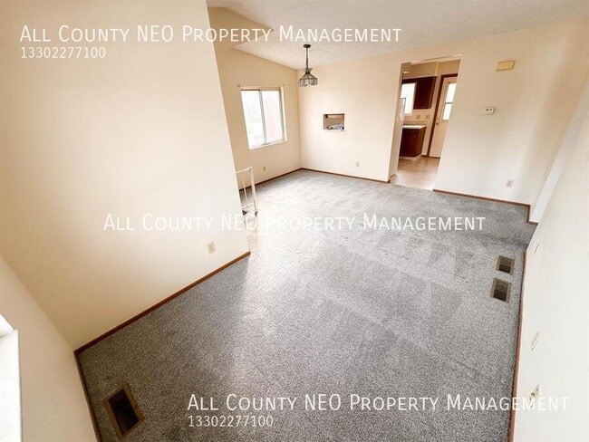 Photo - 217 Plum St N