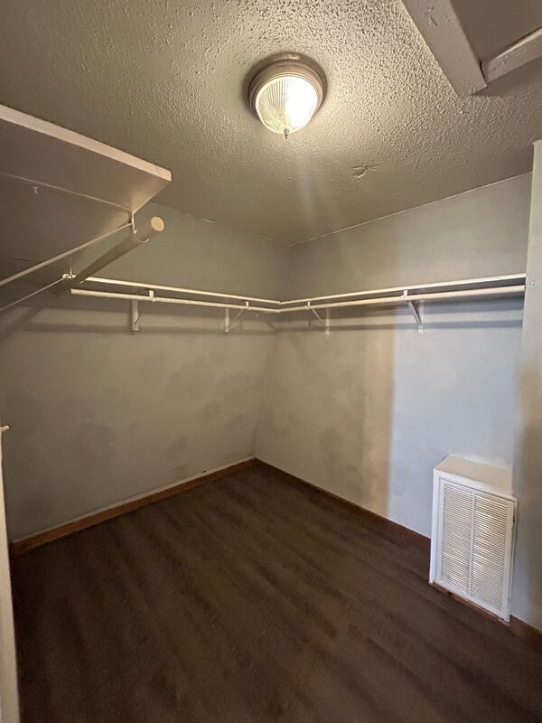 801 Navarro St W Condo Unit B Condo for Rent in Llano, TX