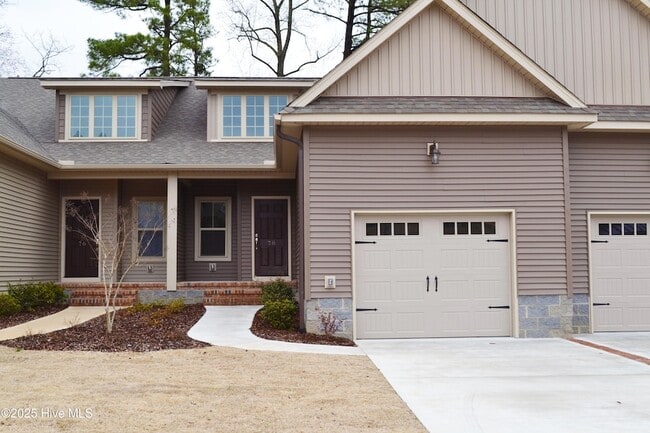 Photo - 78 Cypress Cir Townhome